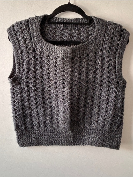 Homemade Tops - Handmade Small knitted Sleeveless Sweater Vest Cropped Gray Wool Layering